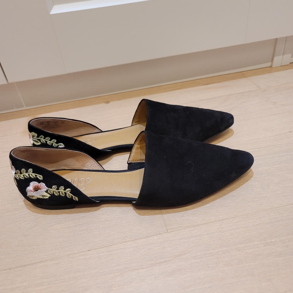 Suede slides
